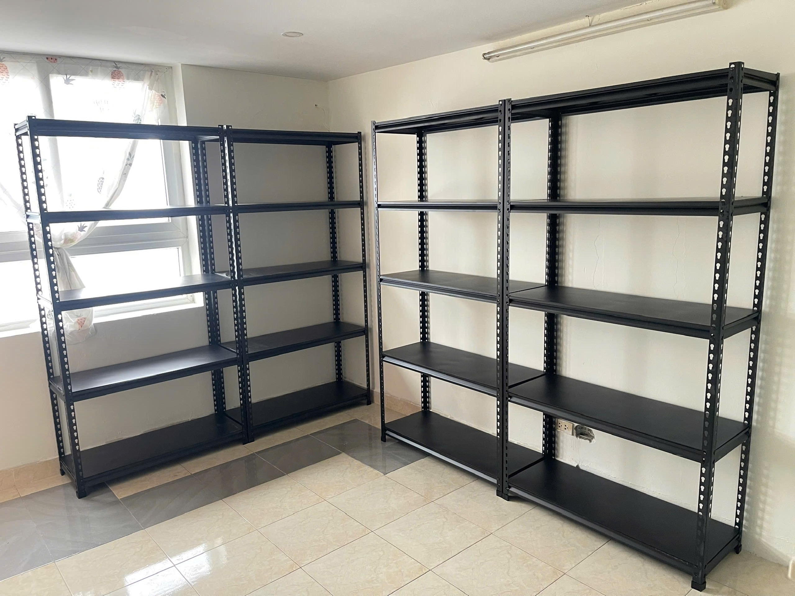 Kệ V Gài 5 tầng: dài 1200 x rộng 400 x cao 2000mm 1 ke-V-gai-5-tang