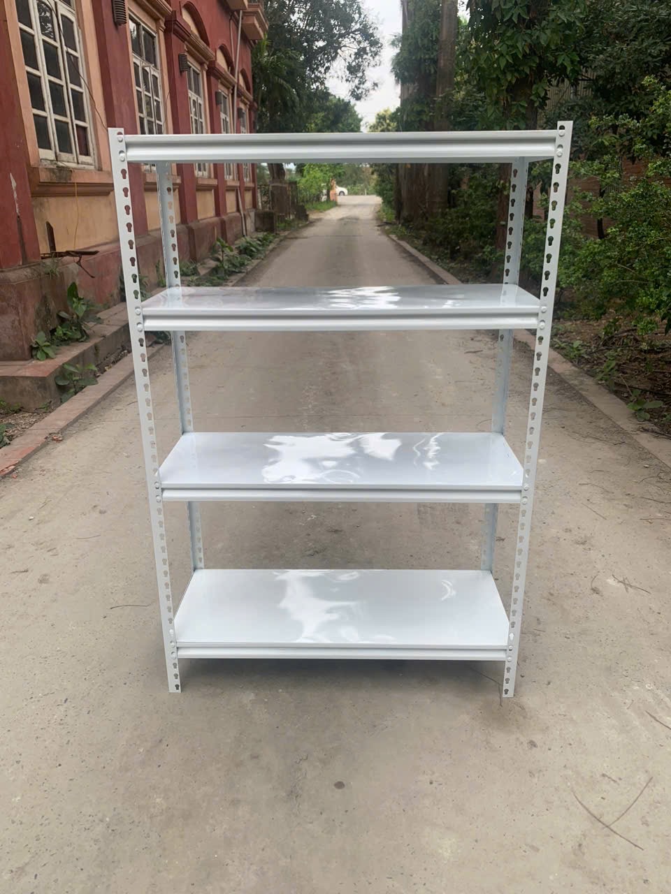 Kệ Sắt V 4 tầng: dài 1000 x rộng 400 x cao 1500mm 1 Kệ V gài